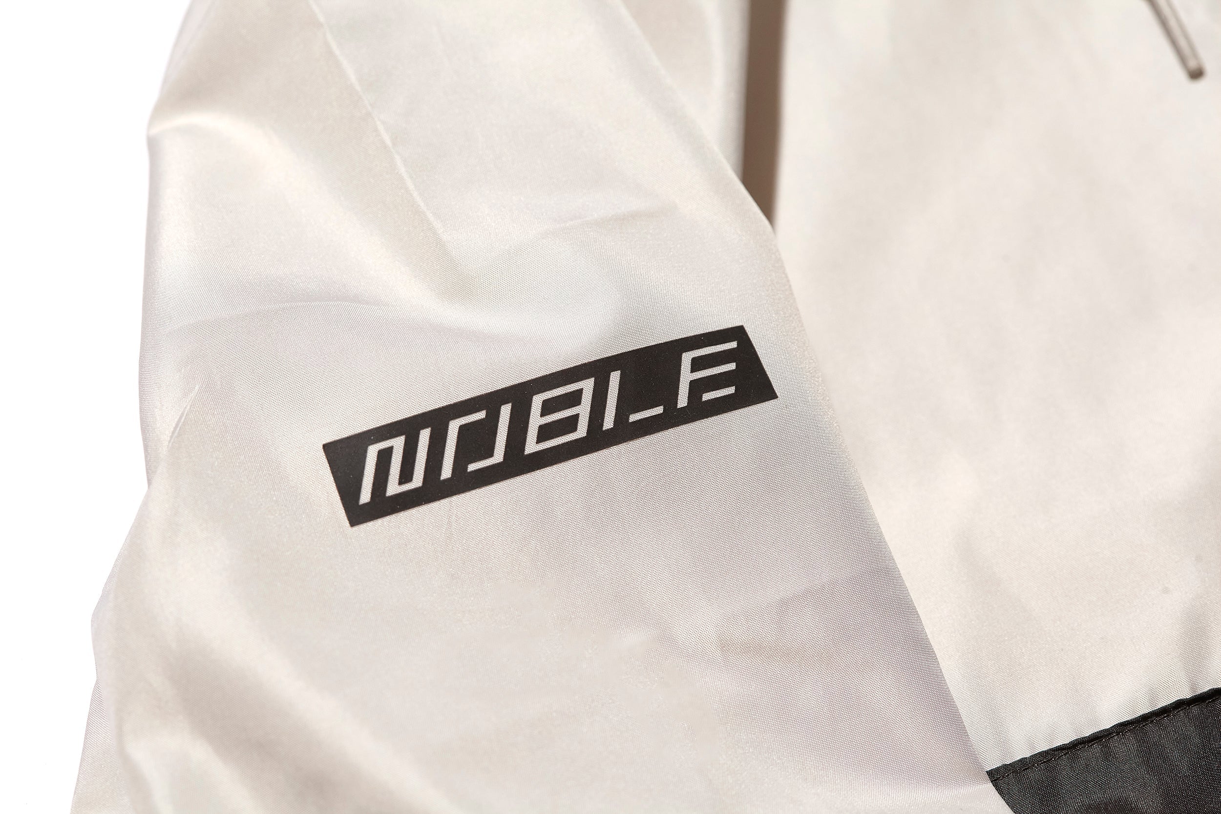 Lightweight Windbreaker